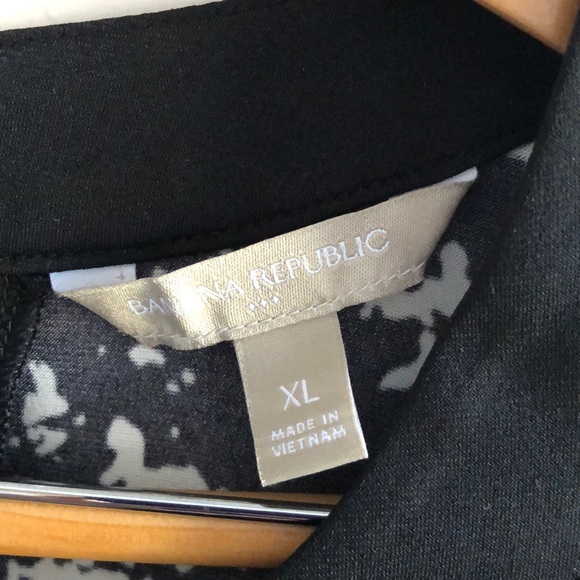 B&W knee length dress from banana with cut outs - Picture 5 of 8